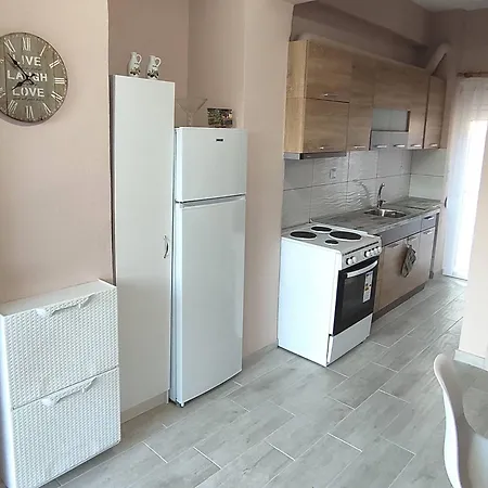 Apartment Yro - Gavriadia *